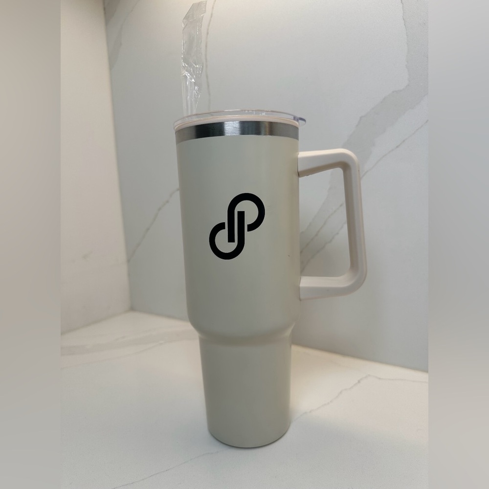 Poshmark Exclusive Tumblr. ⚡️💗